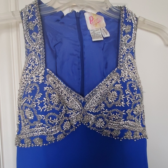 Beautiful royal blue chiffon formal w/ beaded top - Picture 2 of 8